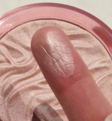Phấn Bắt Sáng Essence Gimme Glow Luminous Highlighter