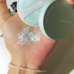 Phấn Phủ Bột Innisfree No Sebum Mineral -MOISTURE - Pore Blur Powder