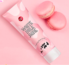 Tẩy Tế Bào Chết Toàn Thân Cathy Doll White Milk Shine Peeling Body Scrub 320ml