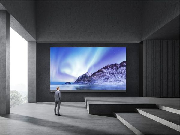  Raptor Series Large Format Displays 