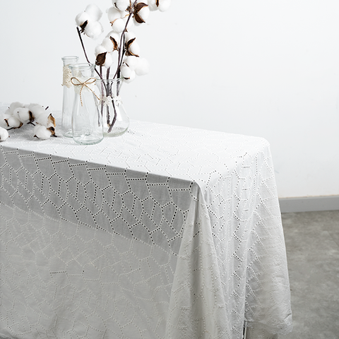  Khăn trải bàn cotton trắng mỏng 