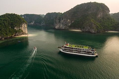  8-HOUR INTINERARY HA LONG BAY ON LACASTA CRUISE 