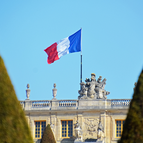  HỢP PHÁP HÓA LÃNH SỰ PHÁP 