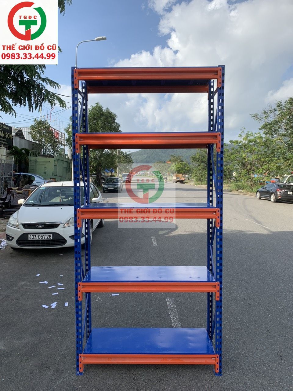 KỆ SẮT TRƯNG BÀY SIÊU THỊ