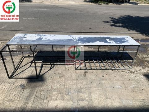 BÀN CHẾ BIẾN - BÀN RA MÓN INOX KHUNG CHÂN SẮT