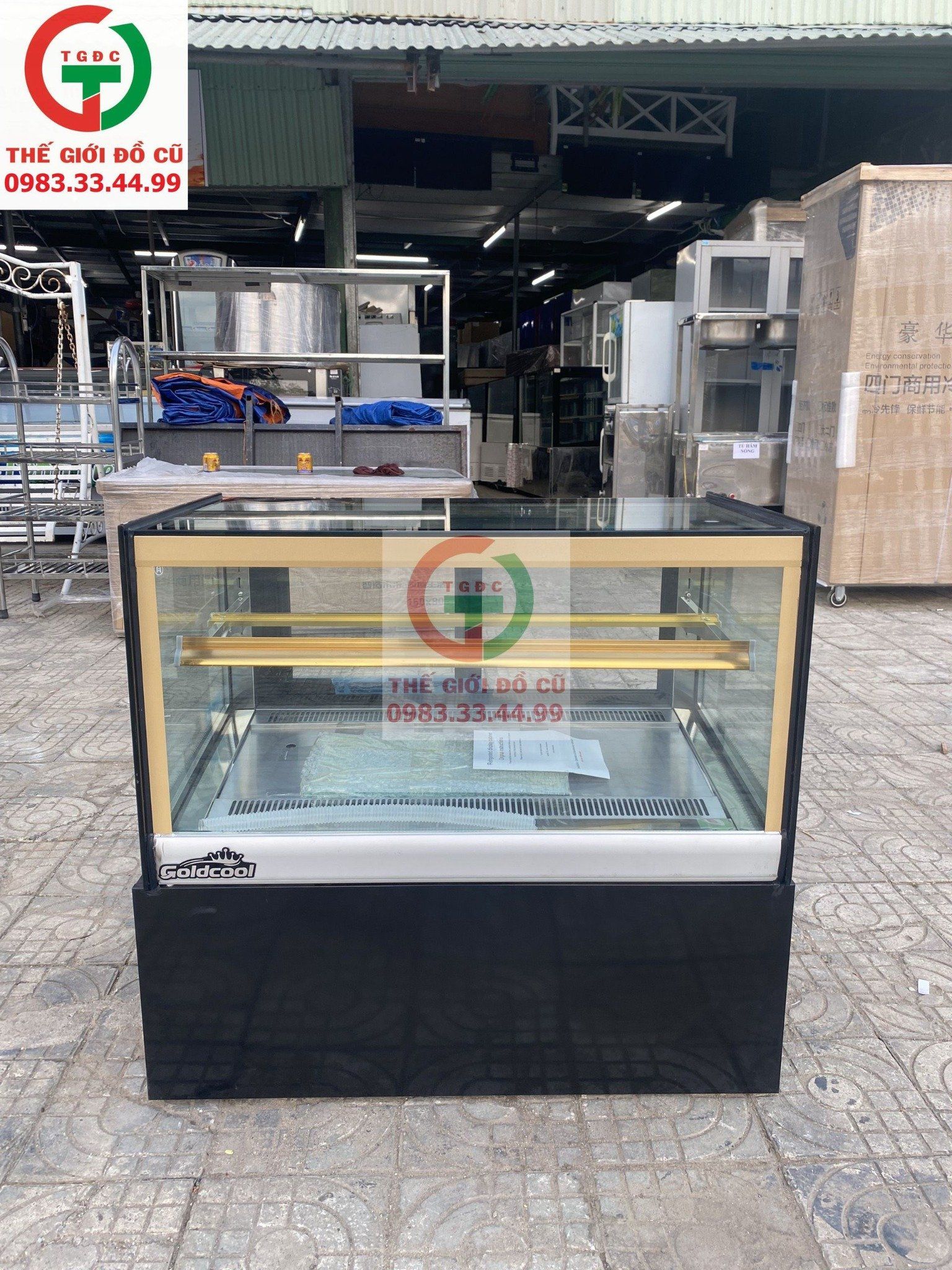 TỦ MÁT ĐỂ BÀN TRƯNG BÀY BÁNH NGỌT