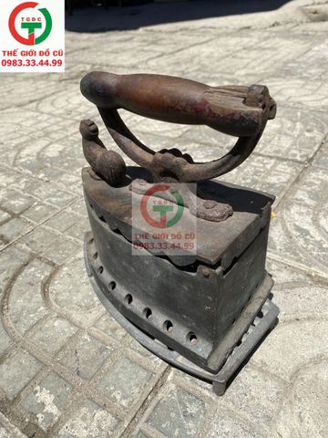 BÀN LÀ CON GÀ CỔ