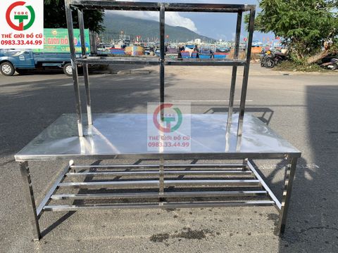 BÀN CHẾ BIẾN INOX LIỀN KỆ