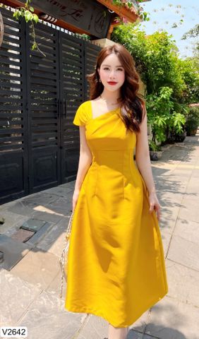 VÁY LỆCH VAI VÀNG 2642