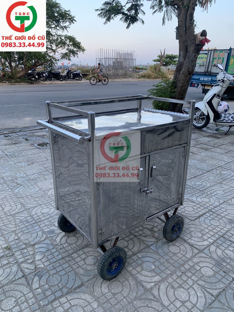 XE ĐẨY BÁN HÀNG INOX