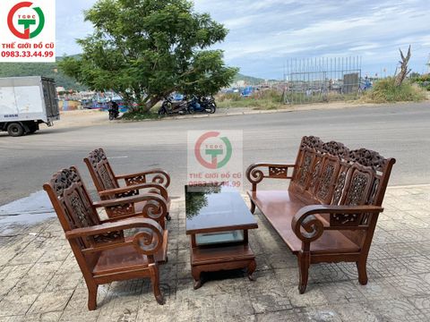 SALON THẺ GỖ HƯƠNG