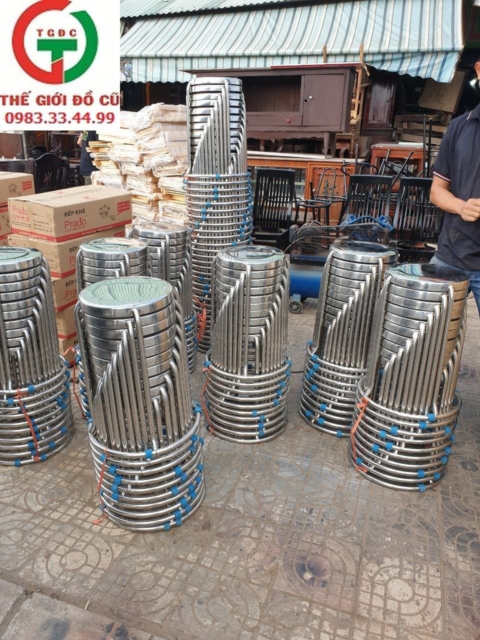 Ghế inox tròn đẩu