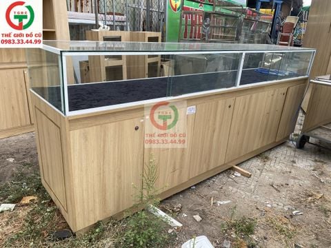 TỦ GỖ KÍNH TRƯNG BÀY SẢN PHẨM