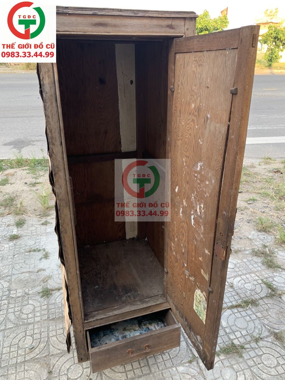 TỦ GỖ GÕ CHÂN ĐỒNG XƯA