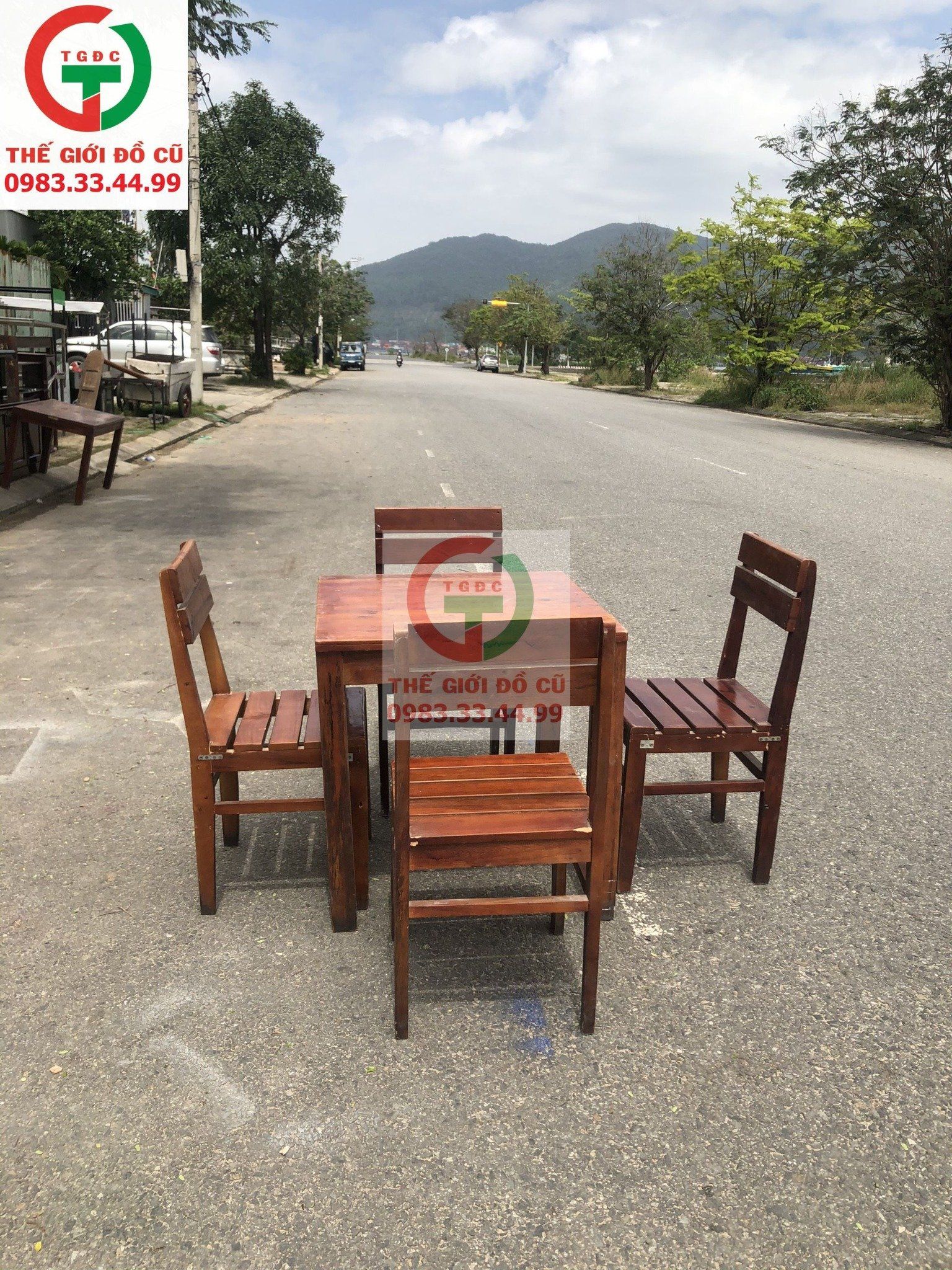 BÀN GHẾ GỖ CAFE