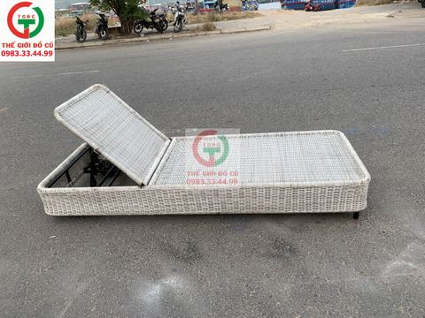 GIƯỜNG NHỰA GIẢ MÂY THƯ GIÃN HỒ BƠI