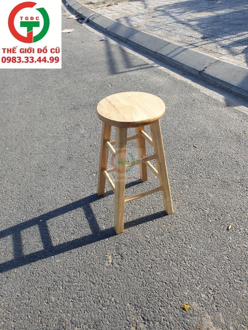 Ghế gỗ tròn café
