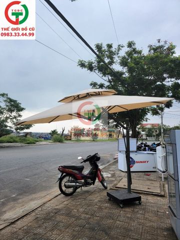 DÙ CAFE LỆCH TÂM