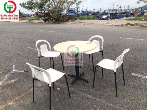 BÀN CAFE GỖ GHẾ NHỰA KIỂU