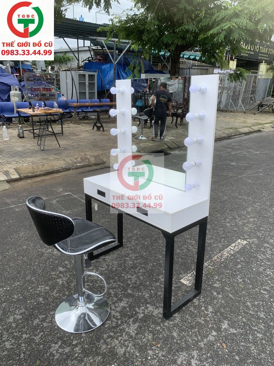 BÀN GHẾ TRANG ĐIỂM CÓ ĐÈN