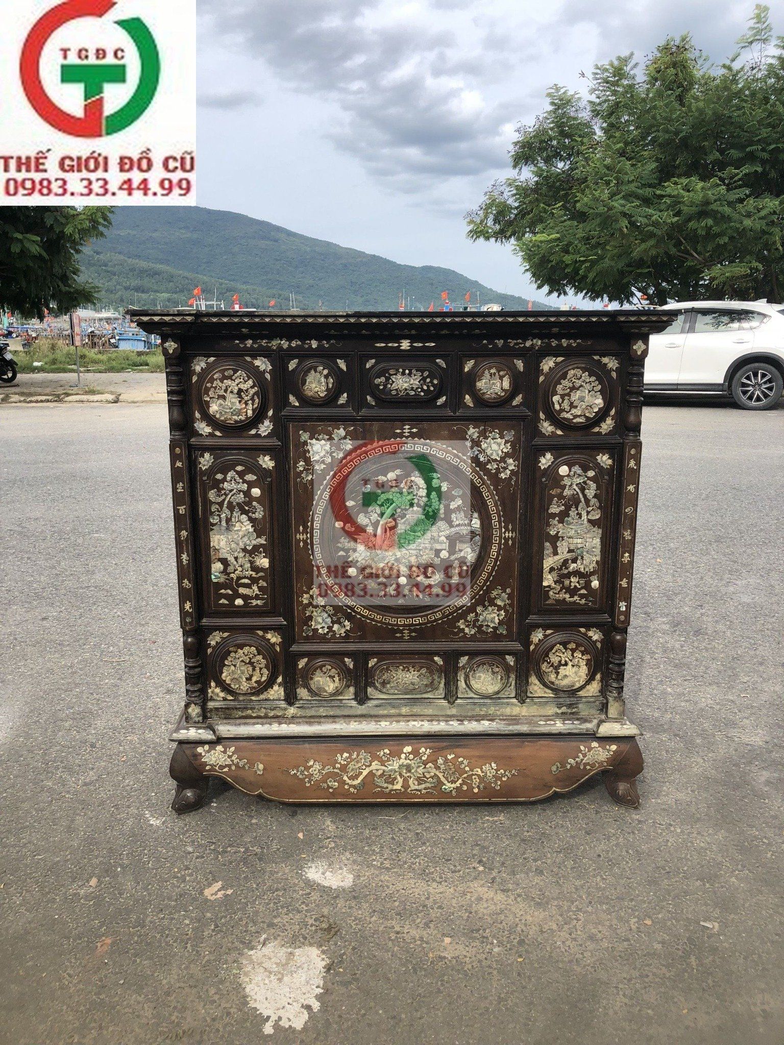 TỦ THỜ GỖ CẨN XANH