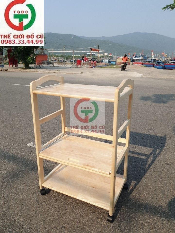 KỆ GỖ CAO SU 3 TẦNG