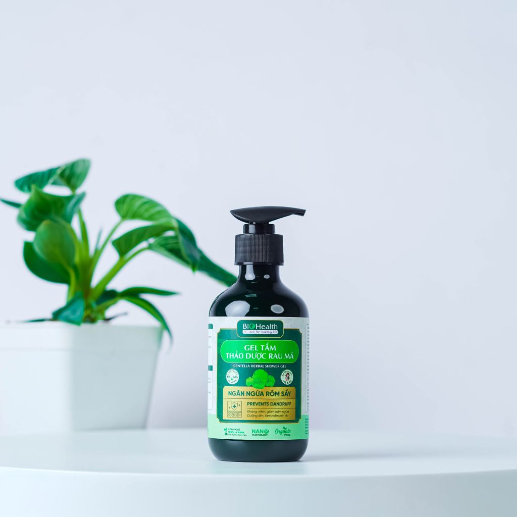 Gel Tắm Thảo Dược Rau Má Biohealth Ngăn Ngừa Rôm Sẩy 290ml