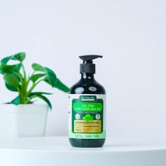 Gel Tắm Thảo Dược Rau Má Biohealth Ngăn Ngừa Rôm Sẩy 470ml