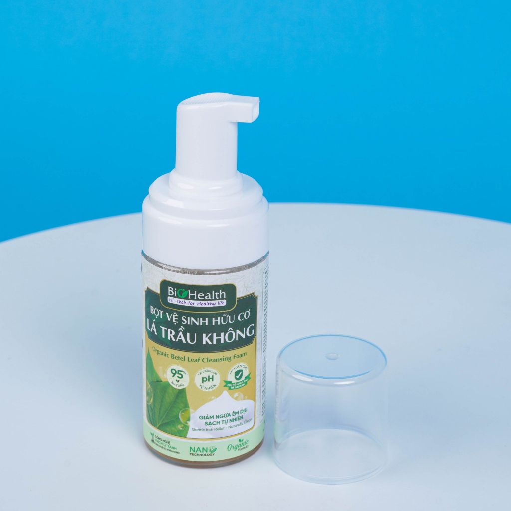 Bọt Vệ Sinh Hữu Cơ Lá Trầu Không BioHealth 100ml