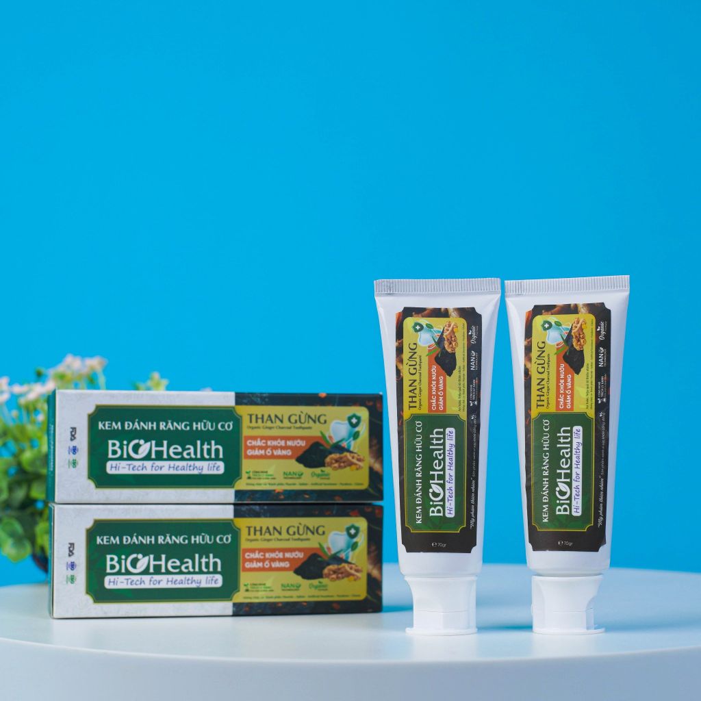 Kem Đánh Răng Hữu Cơ Than Gừng BioHealth, Chắc Khỏe Nướu Giảm Ố Vàng 70g