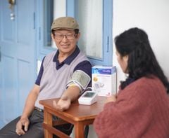 Máy Đo Huyết Áp Bắp Tay Microlife  A2 Basic