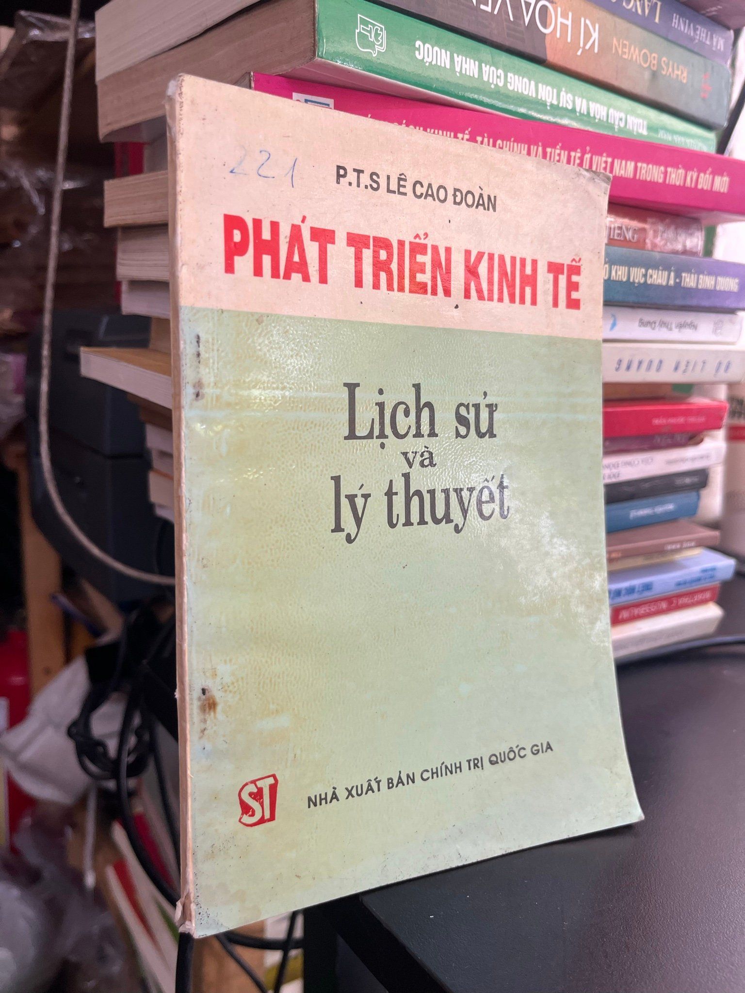  Phát triển kinh tế: Lịch sử và lý thuyết - P.T.S Lê Cao Đoàn 