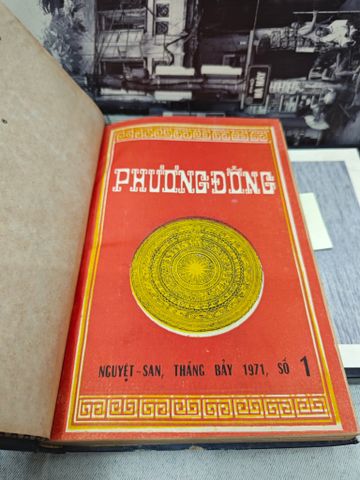  NGUYỆT SAN PHƯƠNG ĐÔNG SỐ 1  ĐẾN 6  NĂM 1971 ( LÀM LẠI BÌA, CÒN BÍA GỐC ĐÓNG CHUNG 6 SỐ ) 
