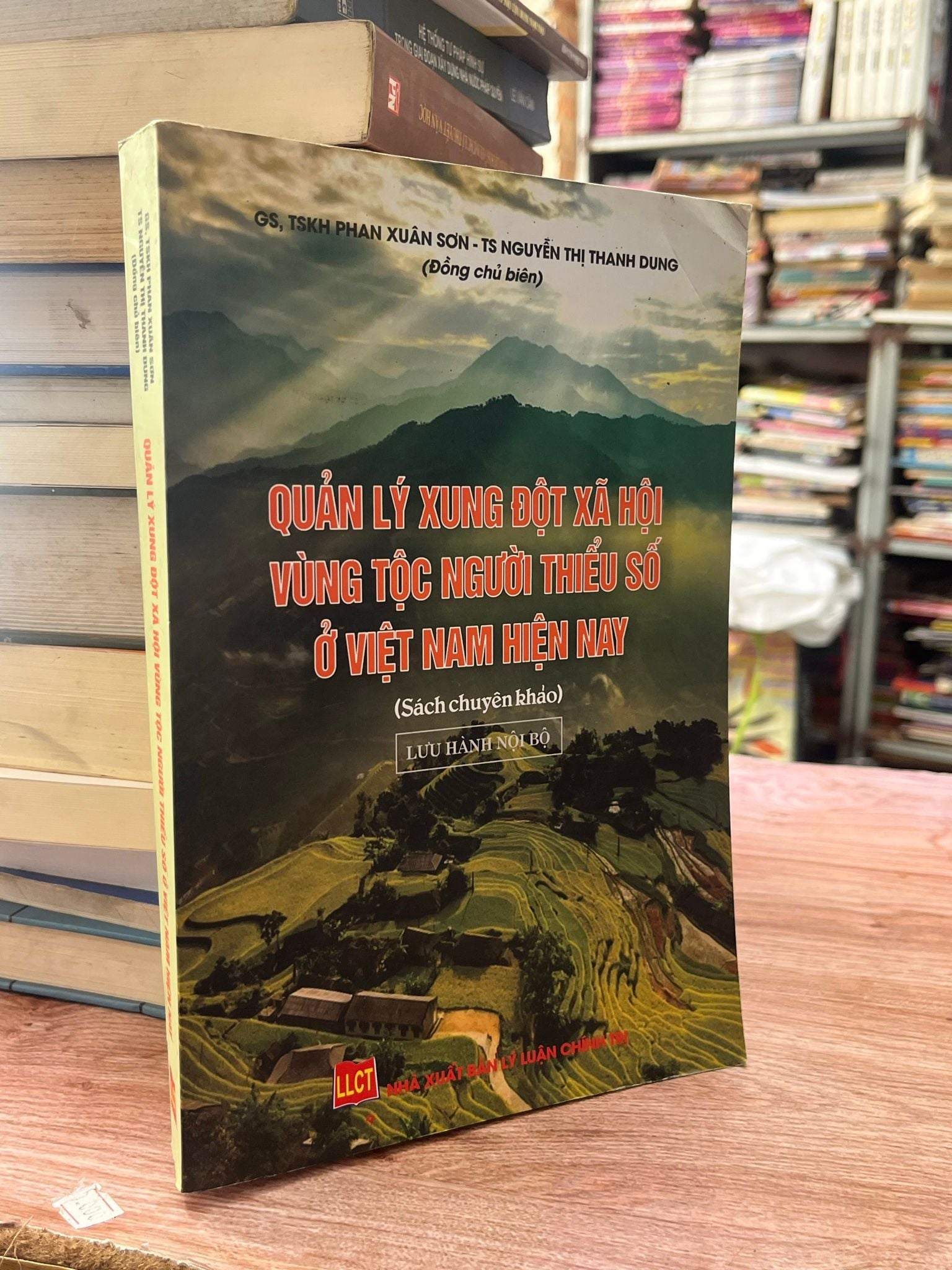  Quản lý xung đột xã hội vùng tộc người thiểu số ở Việt Nam hiện nay - GS,TSKH Phan Xuân Sơn & TS. Nguyễn Thị Thanh Dung 