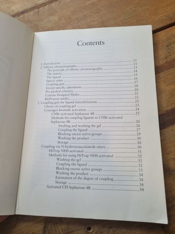  AFFINITY CHROMATOGRAPHY : Principles and Methods 