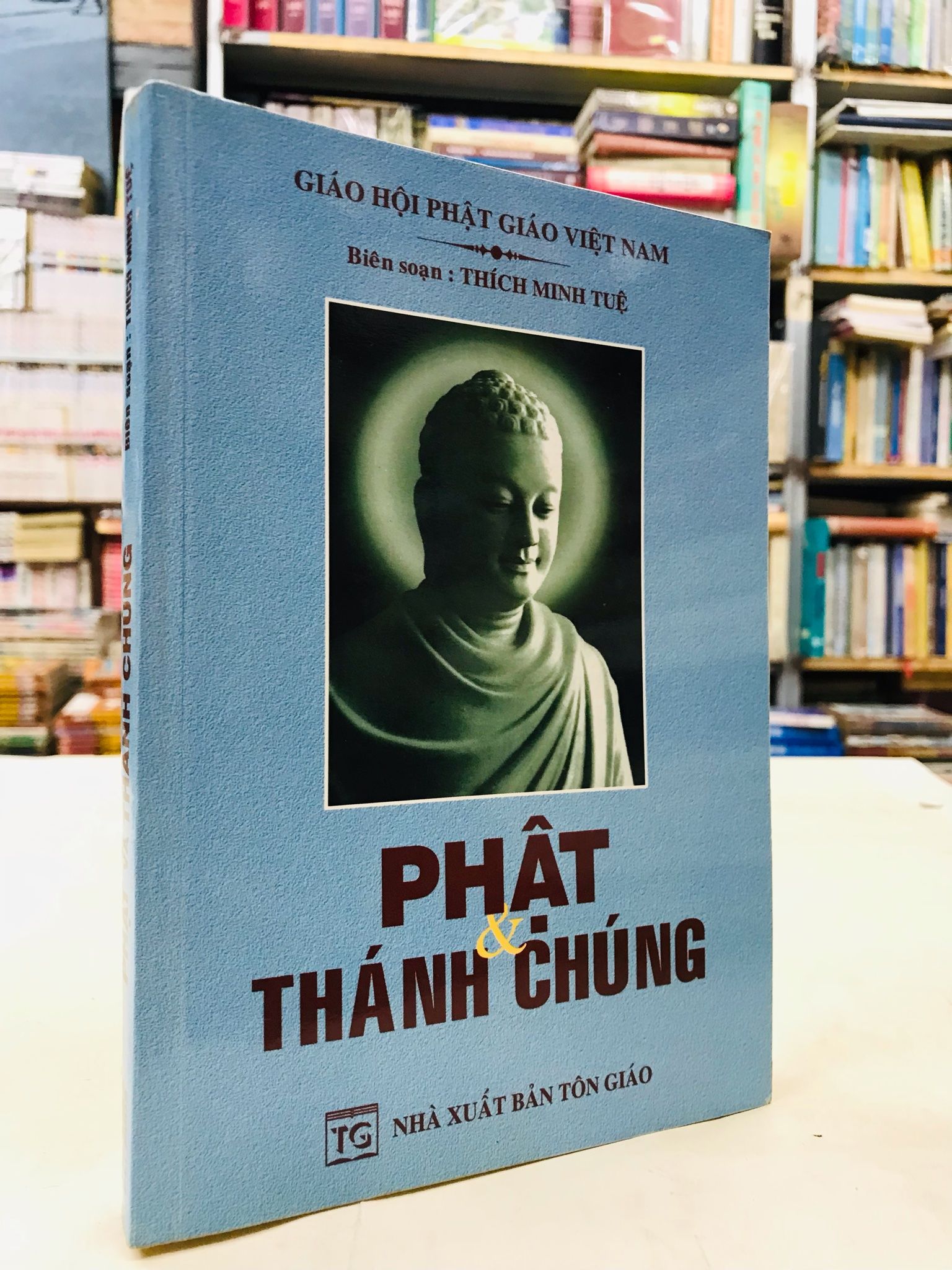 Phật Và Thánh - Các Mẫu Văn Khấn, Thờ Cúng và Ý Nghĩa Tâm Linh