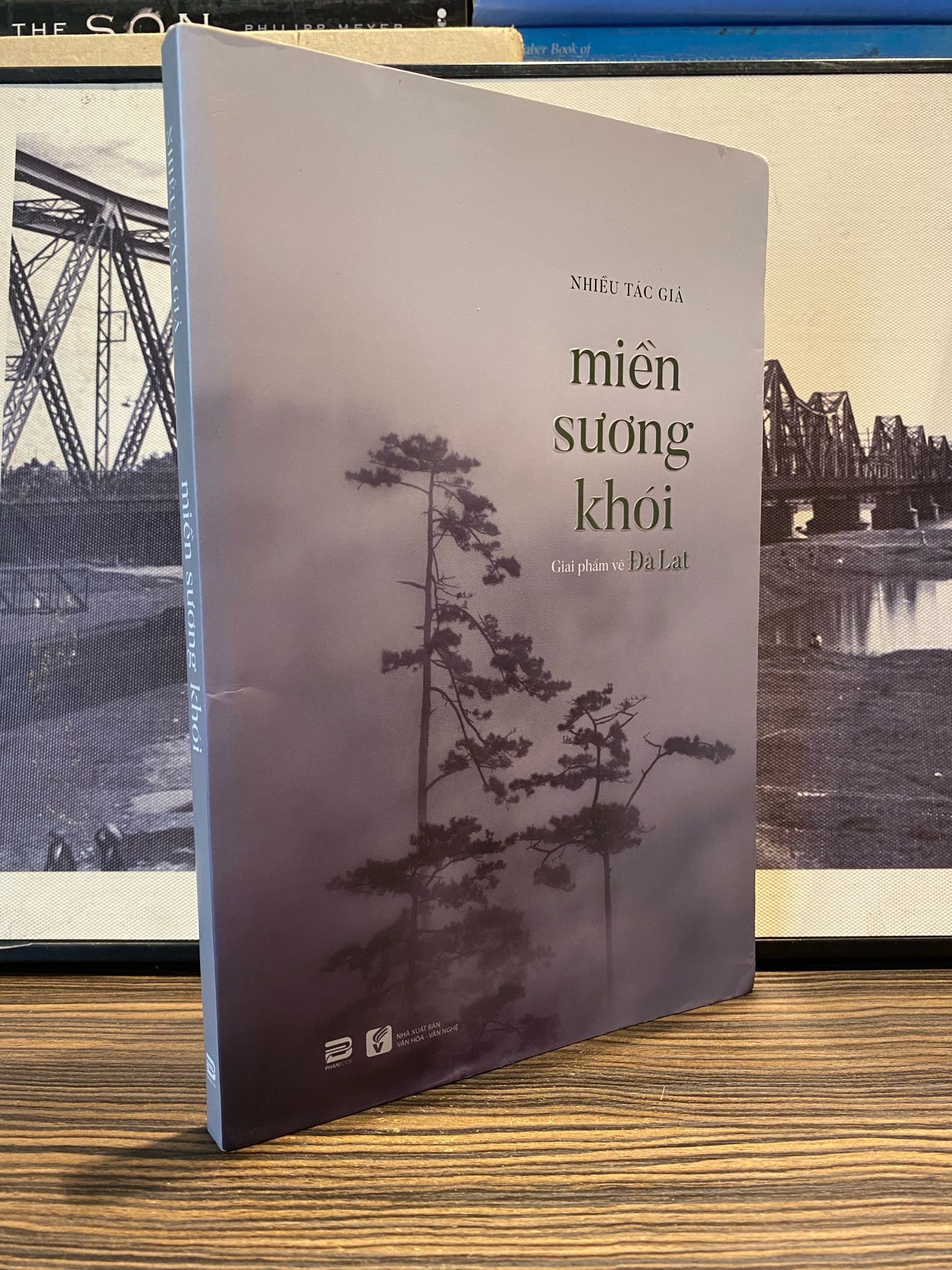  Miền sương khói 