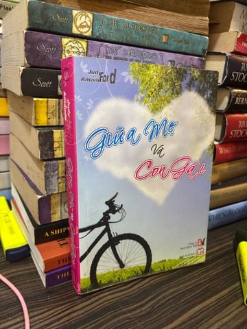 Giữa Mẹ và Con Gái - Judy Ford & Amanda Ford