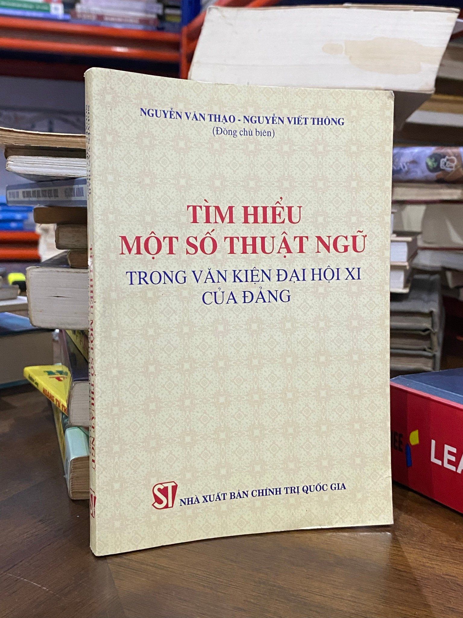  Tìm hiểu một số thuật ngữ trong văn kiện đại hội XI của Đảng - Nguyễn Văn Thạo 