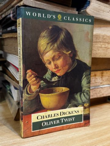  Oliver Twist - Charles Dickens 