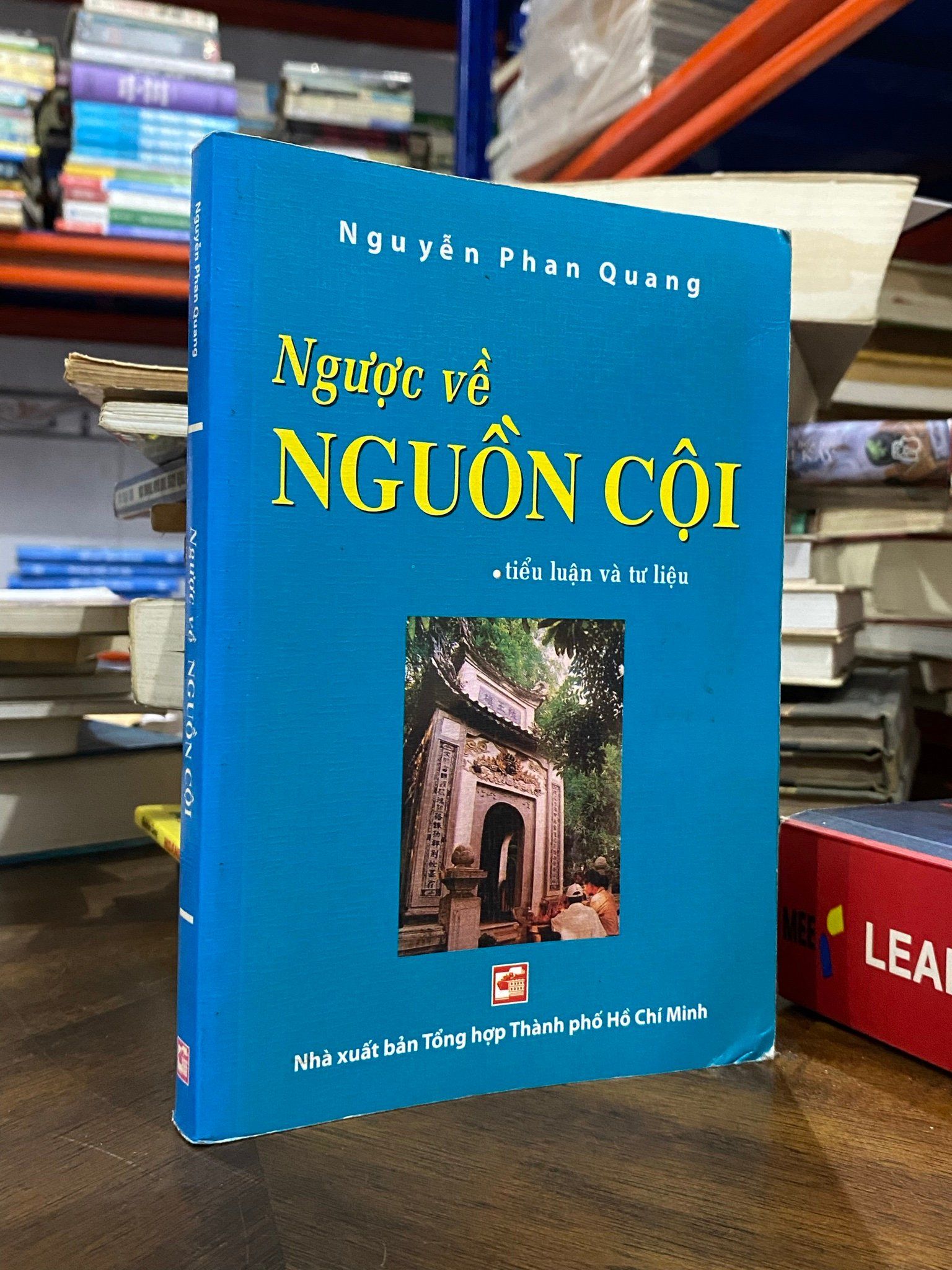  Ngược về nguồn cội - Nguyễn Phan Quang 