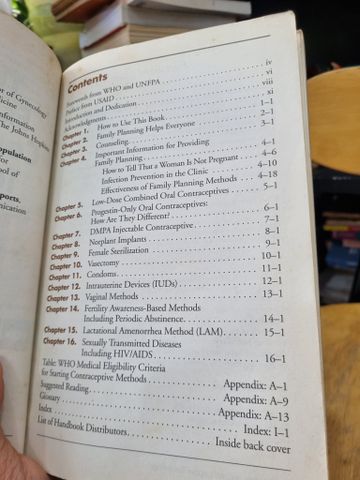  THE ESSENTIALS OF CONTRACEPTIVE TECHNOLOGY : A HANDBOOK FOR CLINIC STAFF 