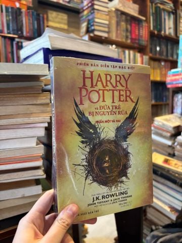 Harry Potter và đứa trẻ bị nguyền rủa ( phần 1 và 2 ) - J. K. Rowling