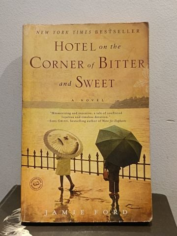  Hotel on the Corner of Bitter and Sweet - Jamie Ford 