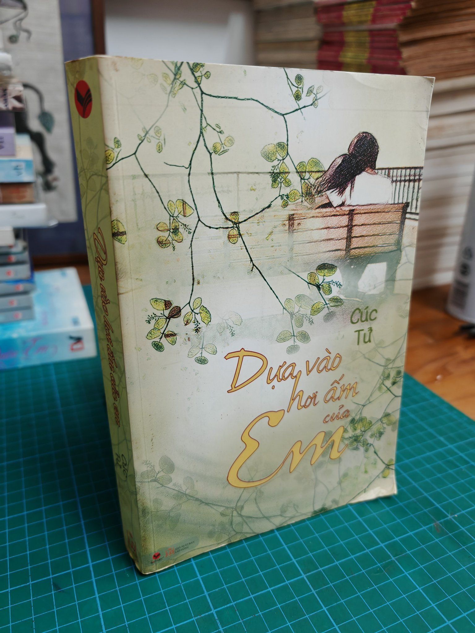  Dựa vào hơi ấm của em 