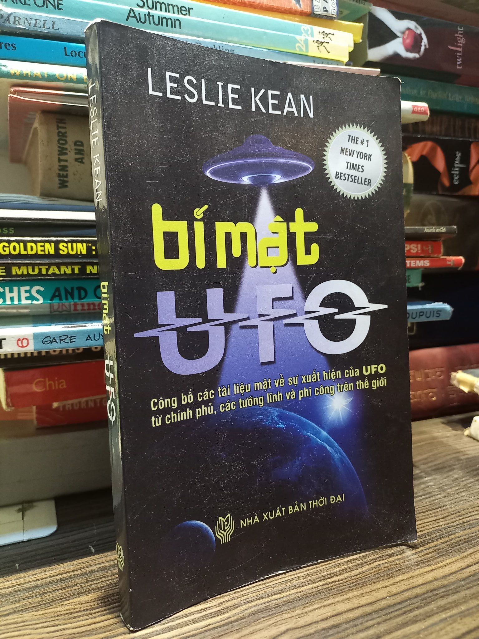  Bí mật UFO - Leslie Kean 