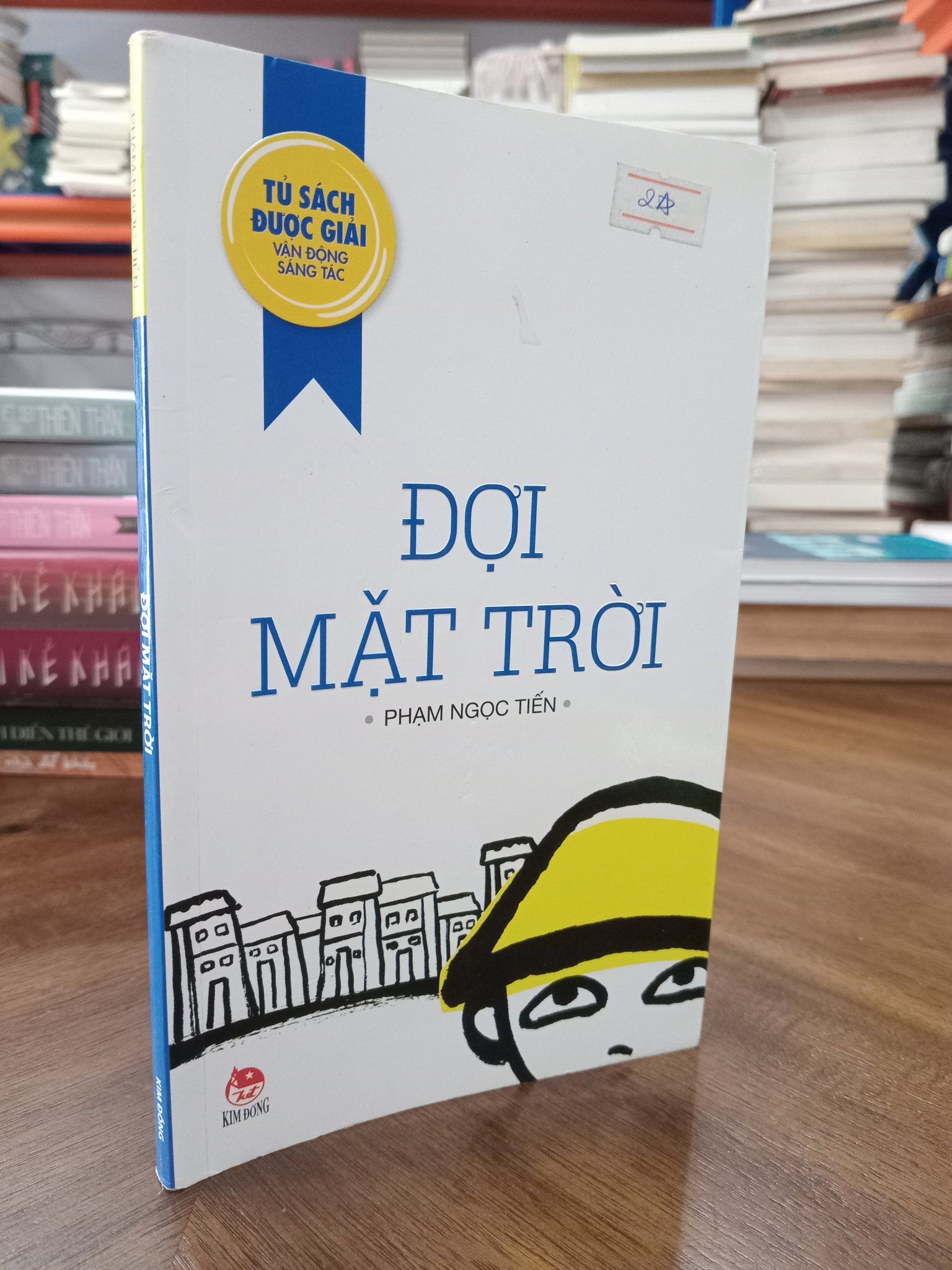  Đợi mặt trời - Phạm Ngọc Tiến 