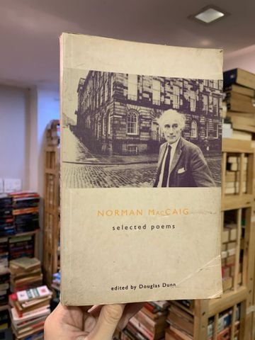  Norman MacCaig Selected Poems - Douglas Dunn (editor) 