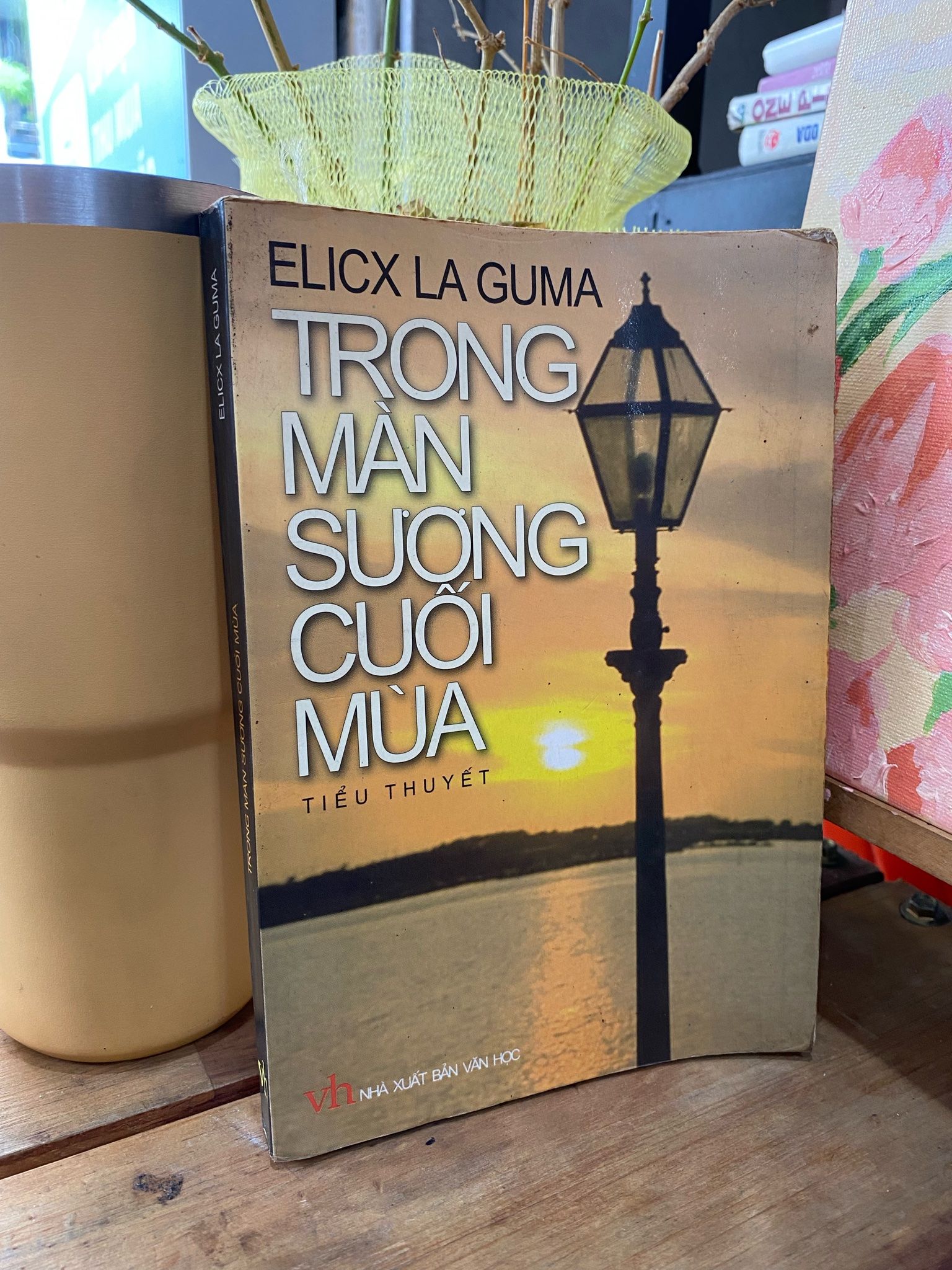  Trong màn sương cuối mùa - Elicx La Guma 