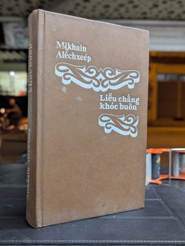  Liễu Chẳng Khóc Buồn - Mikhain Alếchxeép ( Người Dịch Vũ Đình Bình ) 